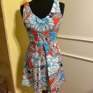 Sleeveless short dress